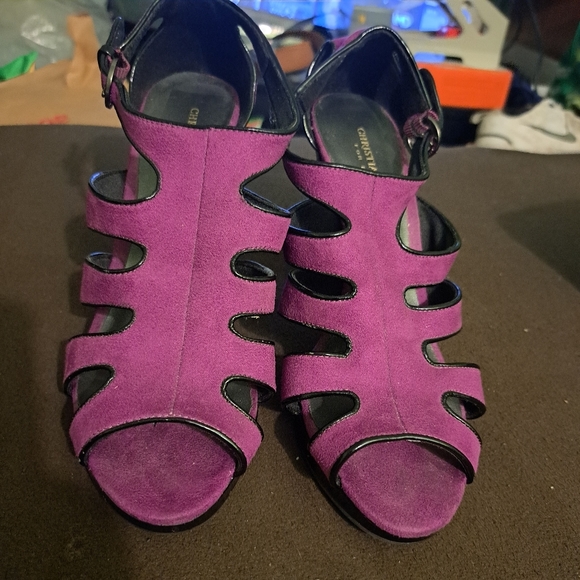 Christian Siriano Heeled Shoes - Picture 9 of 14